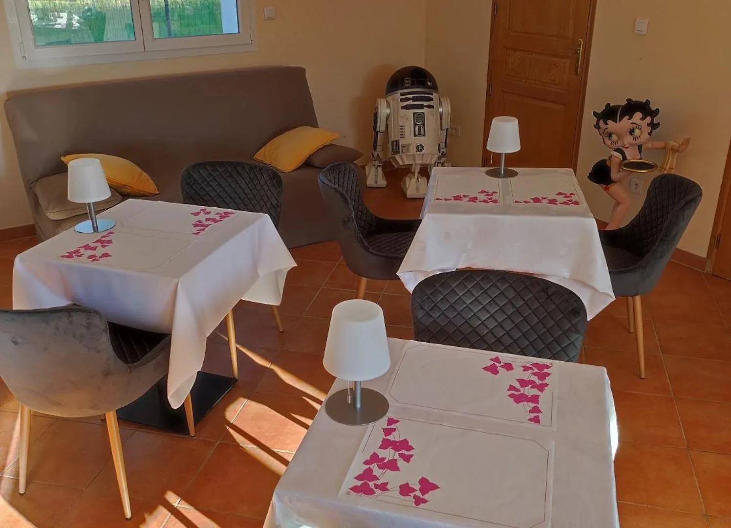 Douce France 82 Bed & Breakfast Saint-Nicolas-de-la-Grave France